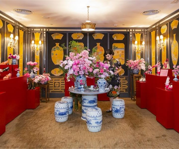 中國香港“維維亞酒店”體驗(yàn)式發(fā)布會——羅杰·維維亞（Roger Vivier）2019春夏發(fā)布會